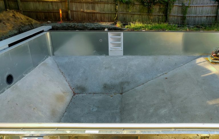 ecological pool installation