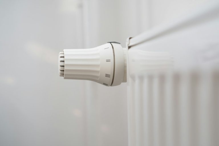smart thermostats regulate
