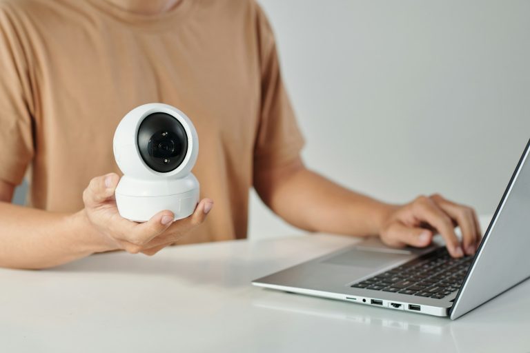 surveillance camera wifi